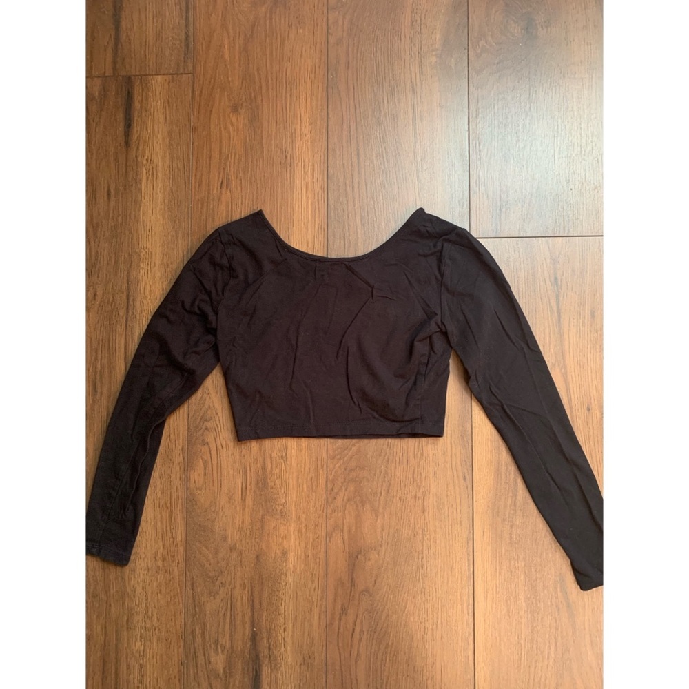 F21 Cropped Long Sleeve Top
